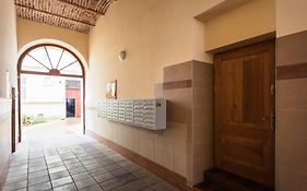 City Of The Kings-Old Town Pastel Apartment